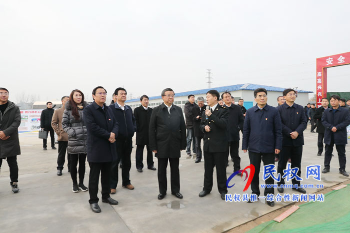 海關(guān)總署署長、黨委書記倪岳峰到我縣調(diào)研扶貧工作