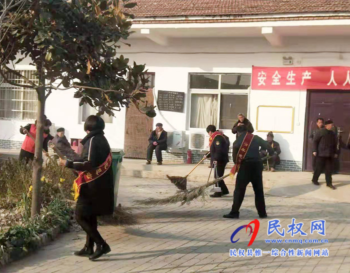 胡集鄉(xiāng)：關(guān)愛(ài)孤寡老人我們?cè)谛袆?dòng)