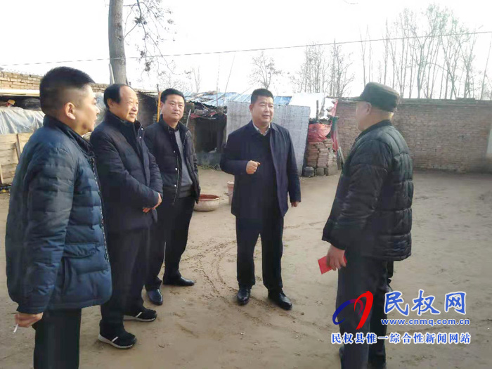 副縣長張士彬、縣總工會(huì)主席瞿志君到白云寺鎮(zhèn)開展慰問活動(dòng)