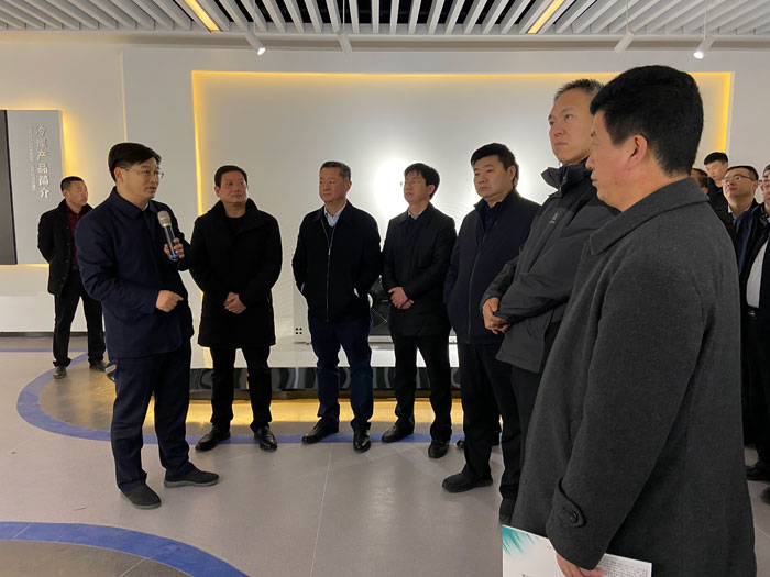 商丘市金融機(jī)構(gòu)負(fù)責(zé)人走進(jìn)民權(quán)高新區(qū)座談會(huì)召開 商丘市金融機(jī)構(gòu)負(fù)責(zé)人走進(jìn)民權(quán)高新區(qū)座談會(huì)召開