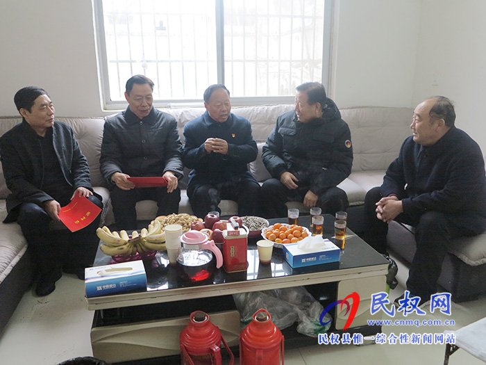 商丘市關工委執(zhí)行主任周金鐸到我縣慰問五老人員