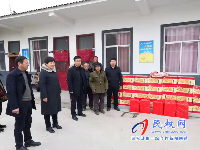 王莊寨鎮(zhèn)：冬日送溫暖 情滿敬老院