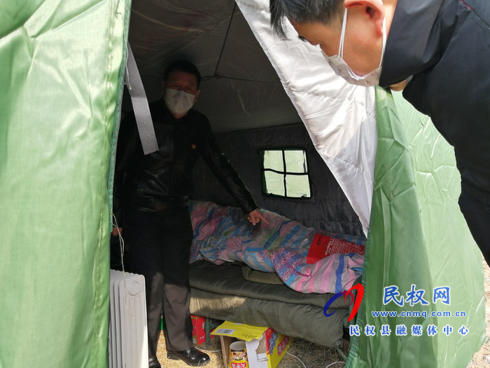 縣委常委、副縣長(zhǎng)房季到孫六鎮(zhèn)督導(dǎo)新型冠狀病毒防控工作