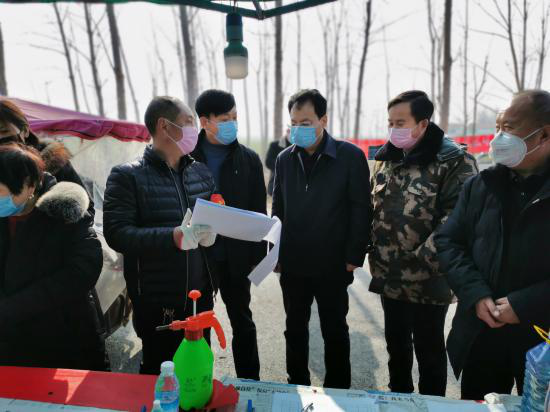 縣委常委、常務(wù)副縣長李啟峰到林七鄉(xiāng)實地督導新冠肺炎疫情防控工作開展情況