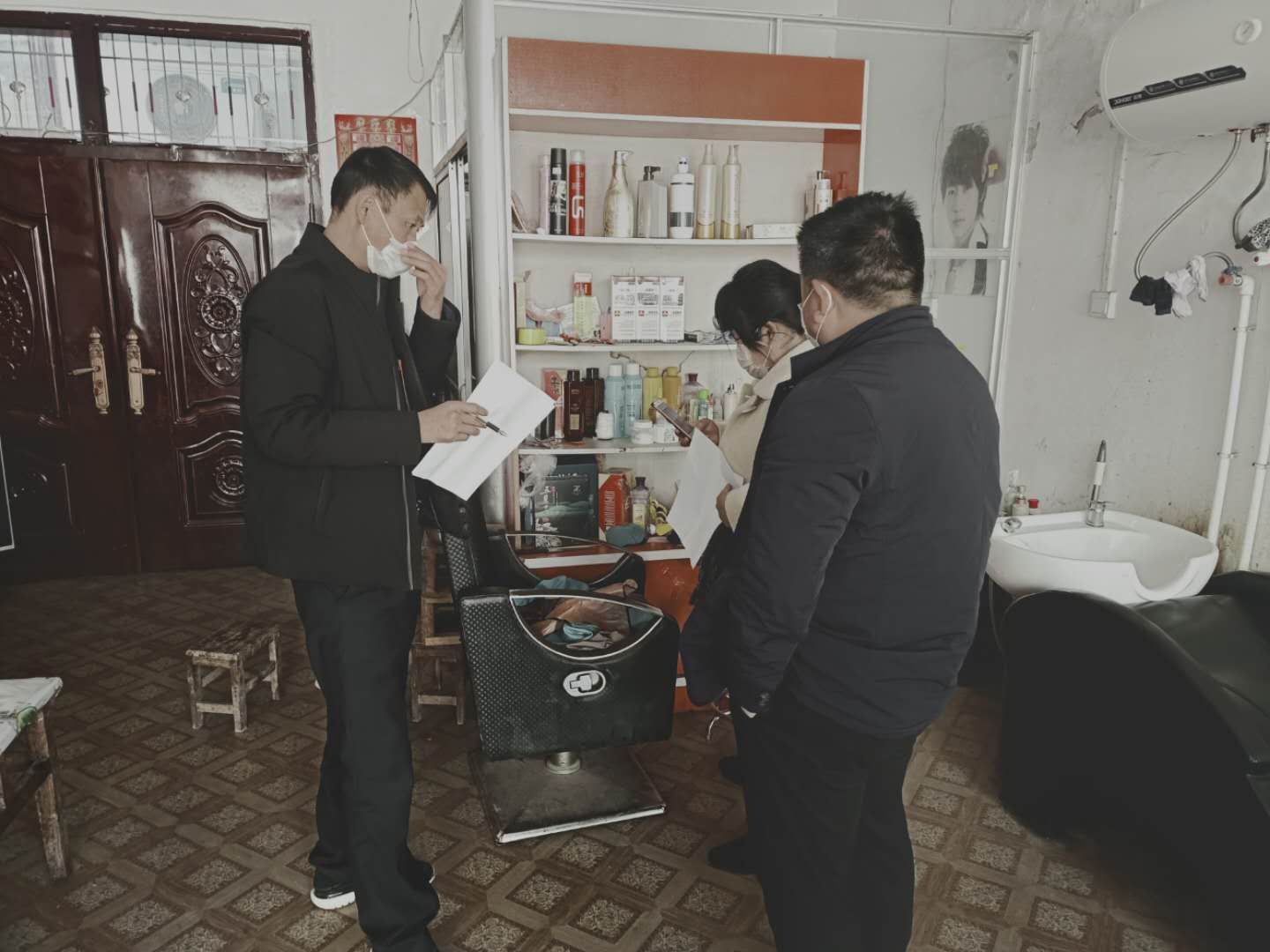 野崗鎮(zhèn)商業(yè)門店積極簽訂復(fù)工期間疫情防控目標(biāo)責(zé)任書(shū) 野崗鎮(zhèn)商業(yè)門店積極簽訂復(fù)工期間疫情防控目標(biāo)責(zé)任書(shū)