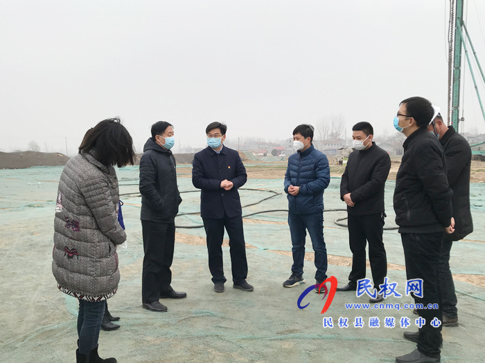 縣委副書記、縣長張團(tuán)結(jié)查看疫情防控和企業(yè)復(fù)工復(fù)產(chǎn)工作