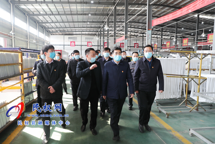 市委書記王戰(zhàn)營到我縣綠洲街道辦事處吳莊村開展“三·五”基層工作日活動