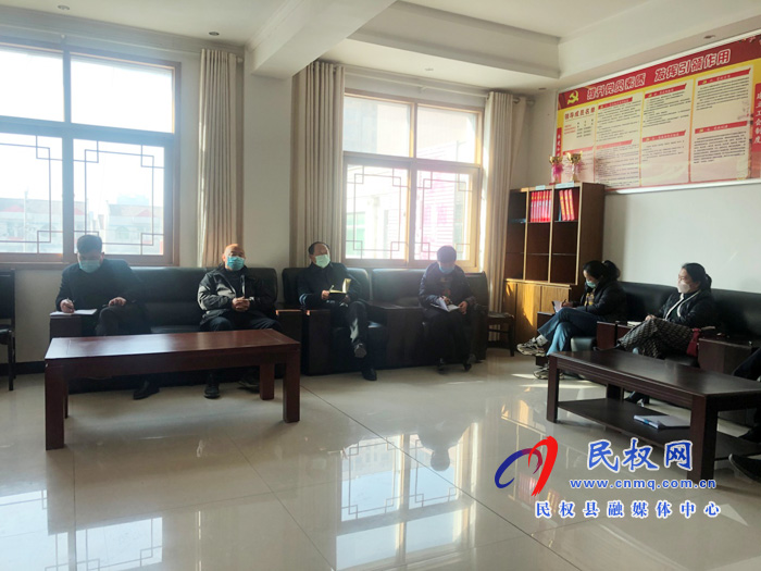 我縣各鄉(xiāng)鎮(zhèn)（街道）、縣直各單位學習傳達全縣決戰(zhàn)決勝脫貧攻堅會議精神