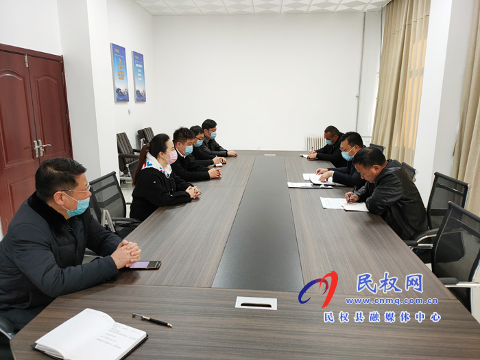 我縣各鄉(xiāng)鎮(zhèn)（街道）、縣直各單位學習傳達全縣決戰(zhàn)決勝脫貧攻堅會議精神