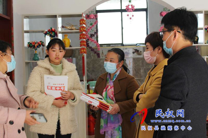 民權縣實驗中學開展疫情下的家訪活動 民權縣實驗中學開展疫情下的家訪活動