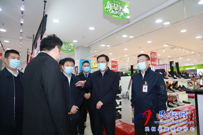 市人大常委會(huì)副主任、縣委書記姬脈常查看我縣重點(diǎn)公共服務(wù)業(yè)場(chǎng)所復(fù)工復(fù)產(chǎn)工作