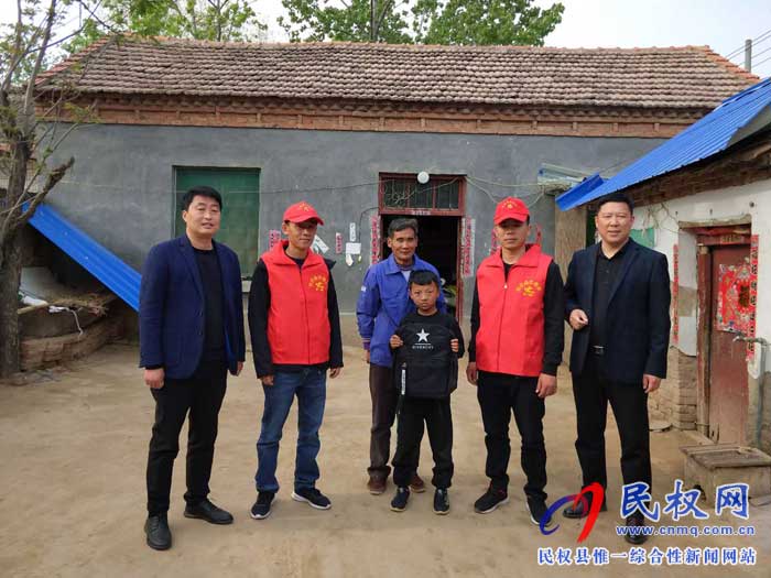 民權(quán)縣道路運輸服務(wù)中心開展走訪關(guān)愛留守兒童志愿服務(wù)活動 民權(quán)縣道路運輸服務(wù)中心開展走訪關(guān)愛留守兒童志愿服務(wù)活動