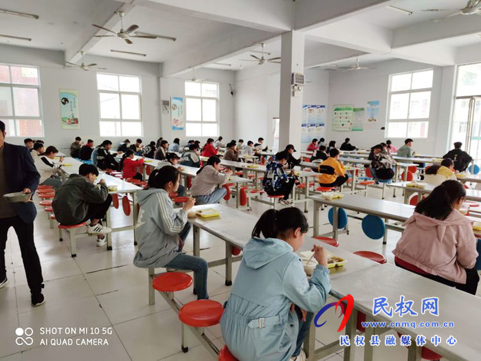 雙塔鎮(zhèn)中心學(xué)校全力以赴做好九年級復(fù)學(xué)工作
