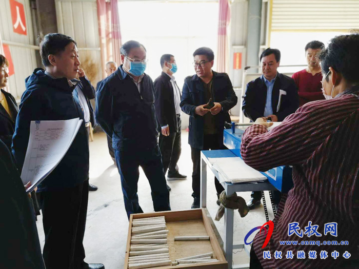 市委常委、常務副市長吳祖明深入龍?zhí)伶?zhèn)邢莊村開展“三?五”基層工作日活動