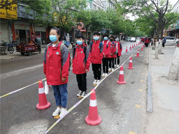 民權縣第三小學新學期第一天順利開學 民權縣第三小學新學期第一天順利開學