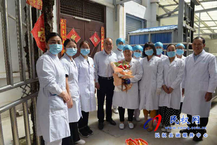 512國際護士節(jié)院領導慰問白衣天使