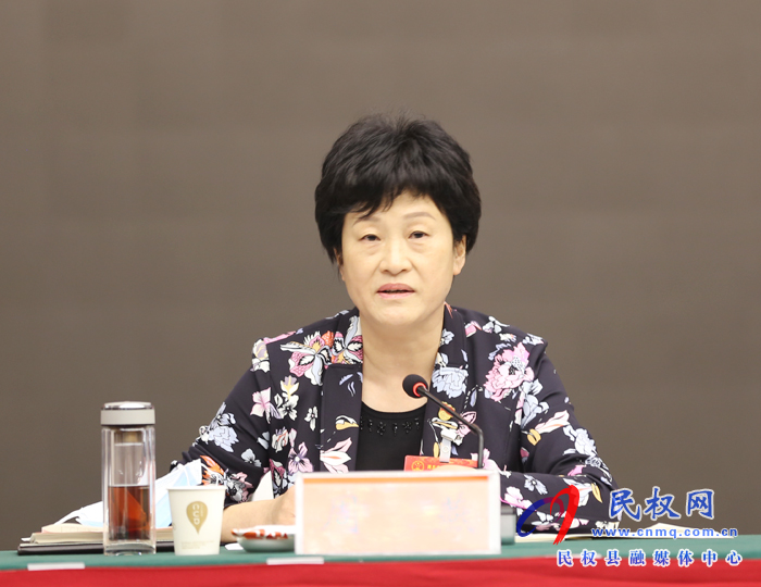 民權(quán)代表團(tuán)認(rèn)真審議市人大常委會和法檢兩院工作報(bào)告