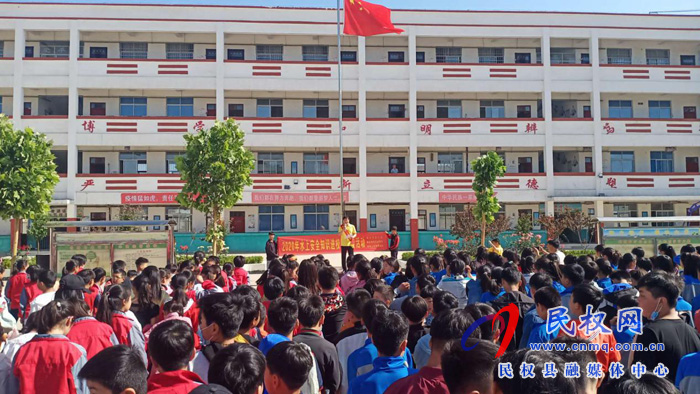 老顏集鄉(xiāng)組織防溺水安全知識宣傳活動