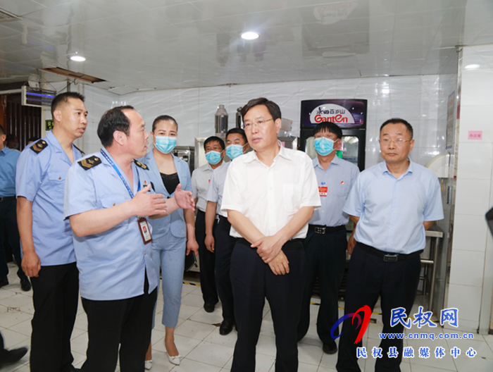 市人大常委會(huì)副主任、縣委書記姬脈常檢查兩會(huì)準(zhǔn)備工作