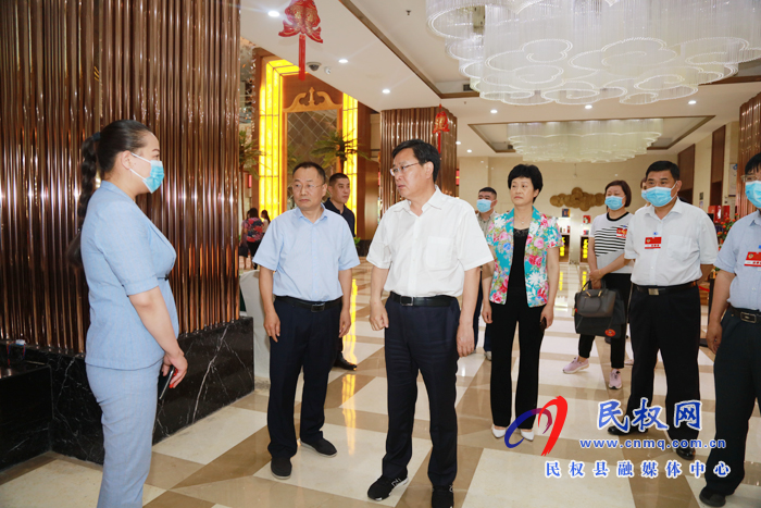 市人大常委會(huì)副主任、縣委書記姬脈常檢查兩會(huì)準(zhǔn)備工作
