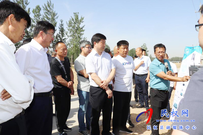商丘市高標(biāo)準(zhǔn)農(nóng)田建設(shè)觀摩會(huì)暨2020年高效節(jié)水灌溉示范區(qū)創(chuàng)建工作培訓(xùn)會(huì)在我縣舉行