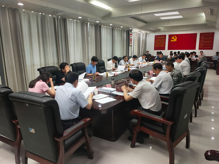 縣委副書記、縣長張團(tuán)結(jié)主持召開縣政府第38次常務(wù)會(huì)議