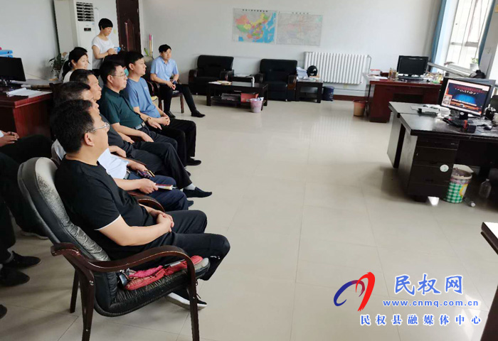 我縣各鄉(xiāng)鎮(zhèn)（街道辦）、縣直各單位認真貫徹全縣三級干部會議暨脫貧攻堅推進會議精神