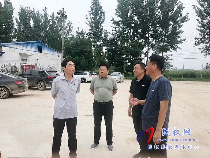 縣委常委、組織部長何玉明到褚廟鄉(xiāng)調(diào)研脫貧攻堅普查工作