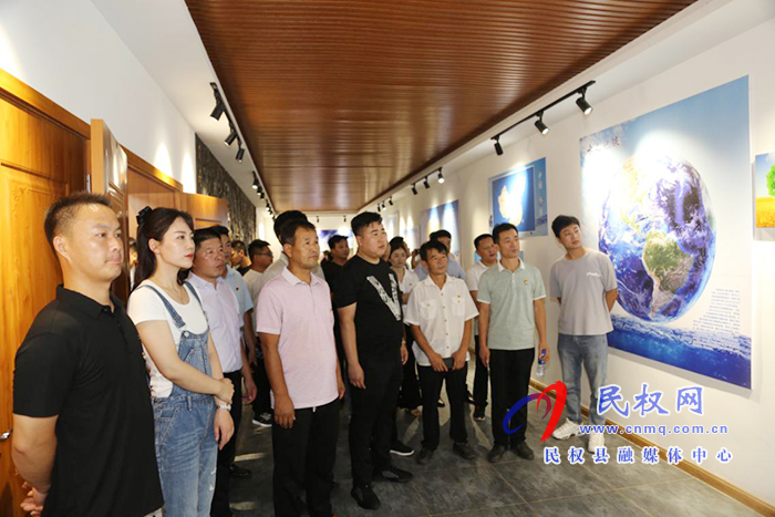 商丘市黨員示范培訓班學員到我縣開展現場教學活動 商丘市黨員示范培訓班學員到我縣開展現場教學活動