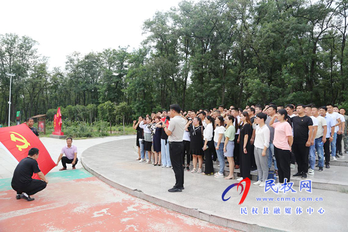 商丘市黨員示范培訓班學員到我縣開展現場教學活動 商丘市黨員示范培訓班學員到我縣開展現場教學活動