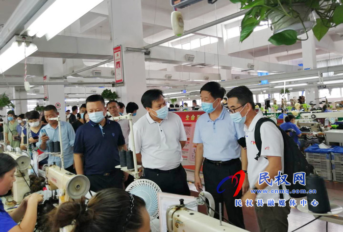 縣領(lǐng)導(dǎo)房季、孟祥亮帶隊赴許昌考察招商
