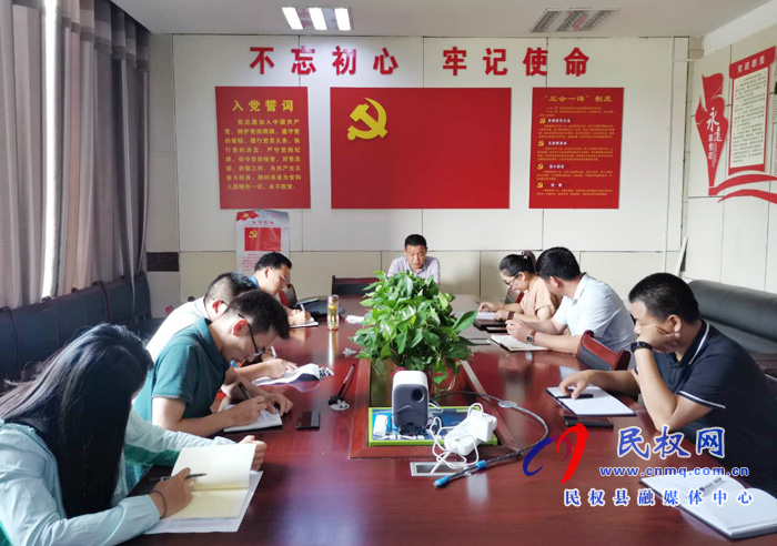 我縣各鄉(xiāng)鎮(zhèn)（街道辦）、縣直各單位認(rèn)真?zhèn)鬟_(dá)貫徹脫貧攻堅問題整改暨總攻動員會議精神
