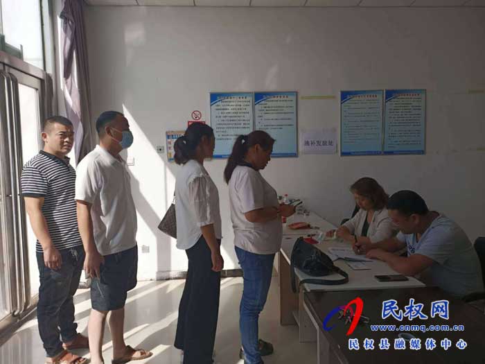 民權(quán)縣道路運輸服務(wù)中心圓滿完成油補(bǔ)資金發(fā)放工作