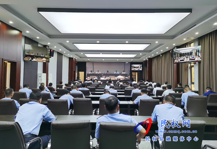 全市創(chuàng)建“無火災(zāi)”社區(qū)暨“雙節(jié)”消防安保工作電視電話會(huì)議召開