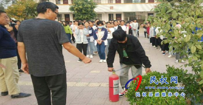 林七鄉(xiāng)初級中學安全疏散演練 林七鄉(xiāng)初級中學安全疏散演練