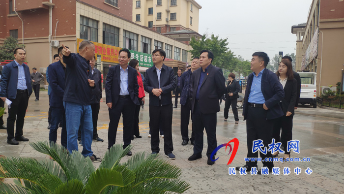 縣委副書記、縣長張團結帶隊督導檢查文明城市創(chuàng)建工作