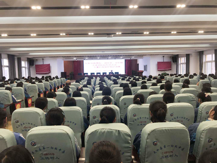 民權(quán)縣檢察院、團(tuán)縣委、縣婦聯(lián)開展法律進(jìn)校園系列活動——女童自我保護(hù)知識講座
