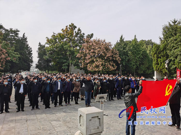 商丘市村（社區(qū)）黨組織書記培訓班赴蘭考縣開展現(xiàn)場教學
