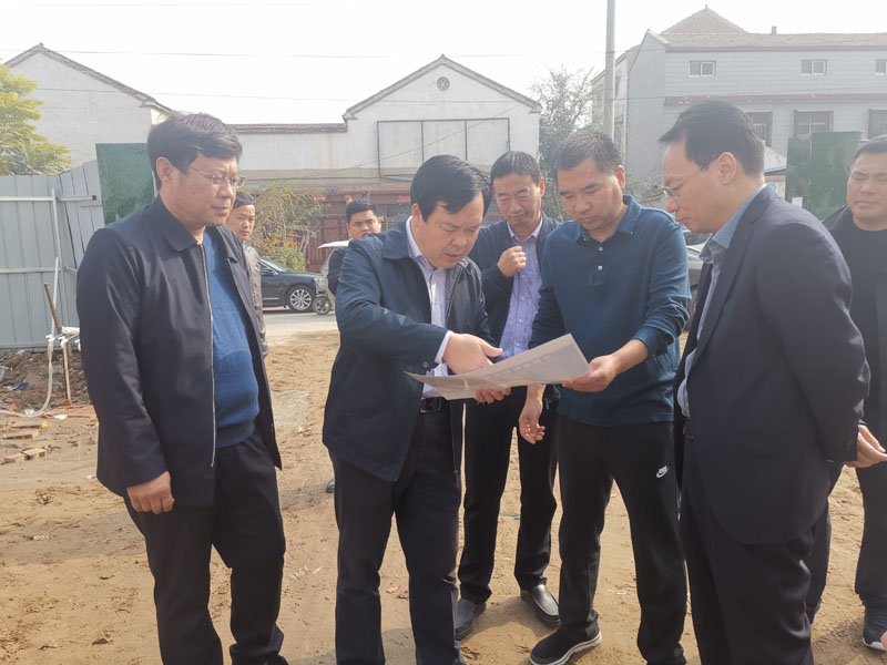 市政府秘書長李長領(lǐng)調(diào)研民權(quán)縣老舊小區(qū)改造工作