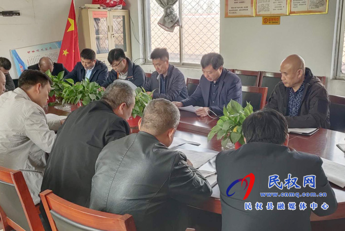 我縣各鄉(xiāng)鎮(zhèn)、（街道辦）縣直各單位傳達(dá)貫徹全縣脫貧攻堅(jiān)工作推進(jìn)會(huì)議精神
