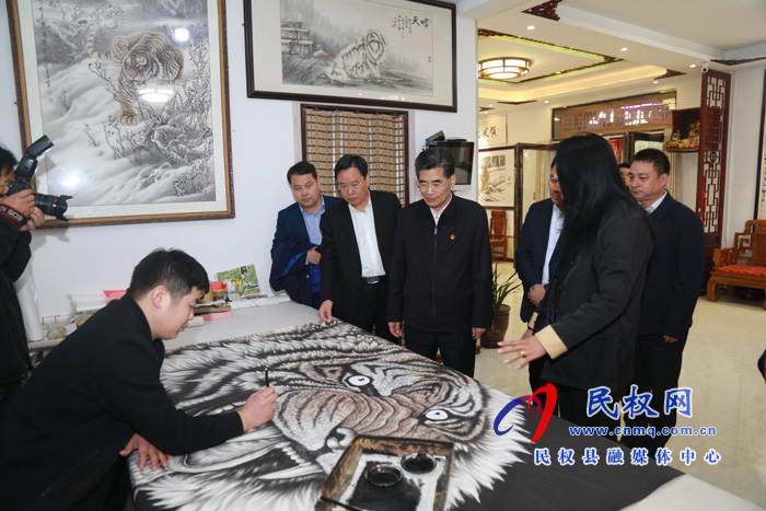 副省長(zhǎng)、市委書記王戰(zhàn)營(yíng)到民權(quán)縣聯(lián)系點(diǎn)開展“三·五”基層工作日活動(dòng)