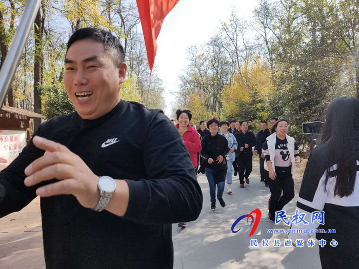 民權(quán)縣融媒體中心舉辦第二十一個(gè)記者節(jié)慶祝活動(dòng)
