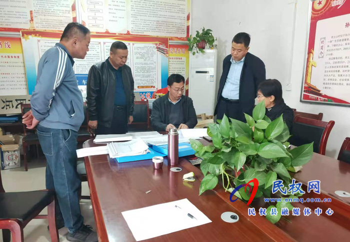 縣委常委、紀委書記、監(jiān)察委主任張亞光到孫六鎮(zhèn)督導脫貧攻堅工作