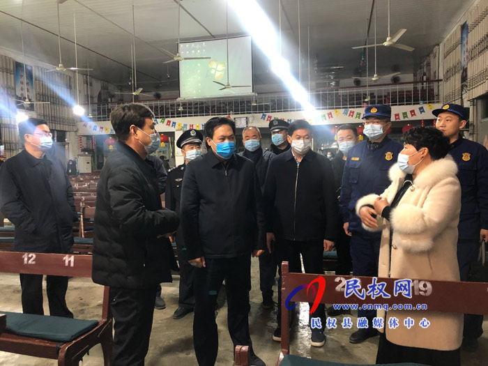 縣委常委、政法委書記、副縣長孟祥亮檢查“雙節(jié)”前消防安全工作