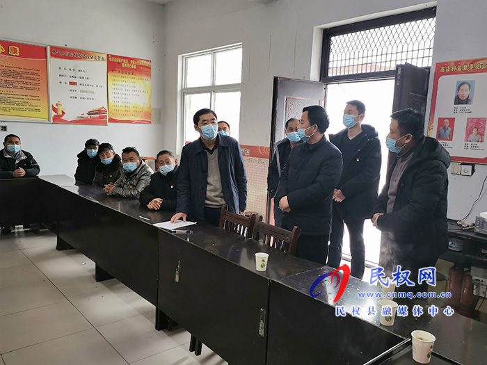 縣委常委、組織部長何玉明調(diào)研指導(dǎo)村（社區(qū)）“兩委”換屆工作