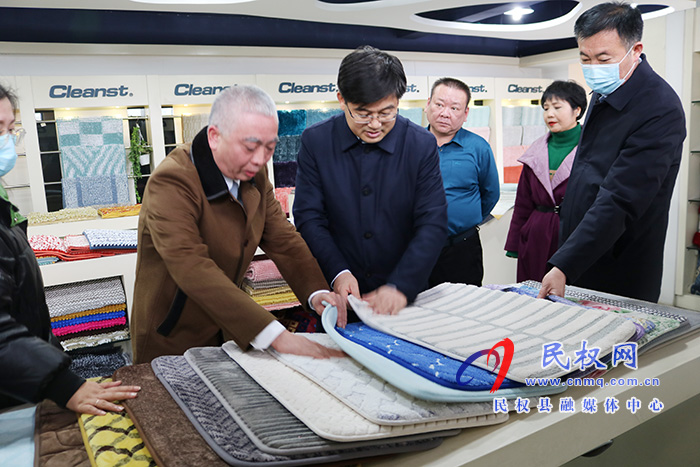 縣委副書記、縣長張團結(jié)走訪慰問浙江省金華市（民權(quán)籍）務(wù)工人員