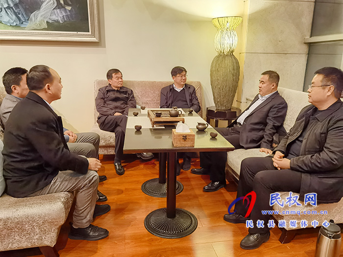 縣委副書記、縣長張團(tuán)結(jié)赴青島招商考察