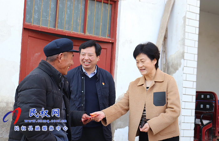 縣人大常委會主任周燕看望慰問敬老院老人和困難群眾