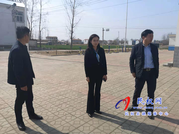 副縣長朱琳到老顏集鄉(xiāng)檢查指導(dǎo)煙花爆竹禁燃禁放、禁毒鏟毒疫情防控、村委換屆等工作