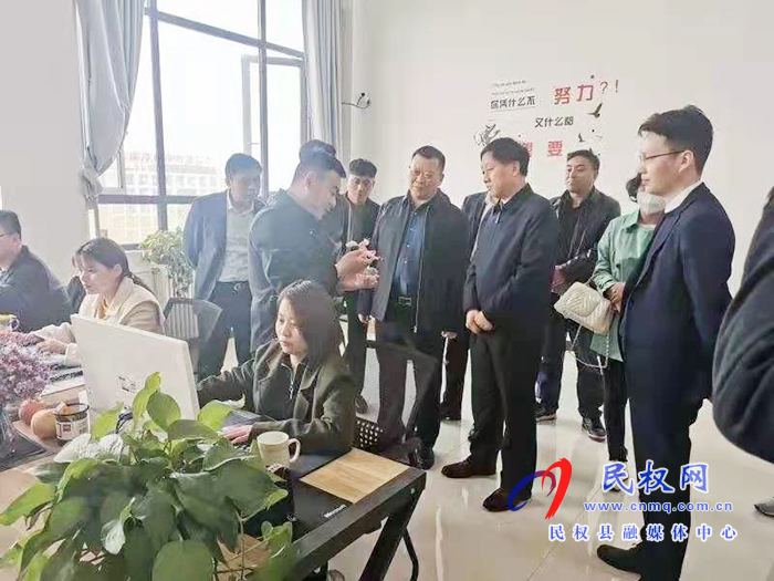 縣委常委、副縣長(zhǎng)房季組織召開保稅物流中心招商洽談會(huì)